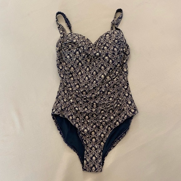 Nip Tuck Swim Other - NIP TUCK One Piece Bathing Suit, Multi Fit Cup, 4